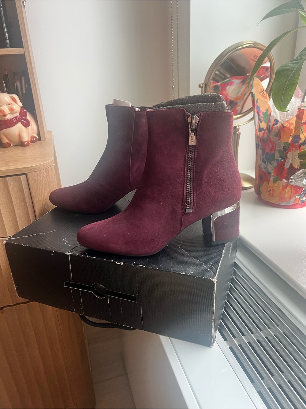 DKNY Burgundy Suede Ankle Booties with Metallic Block Heel Size 8